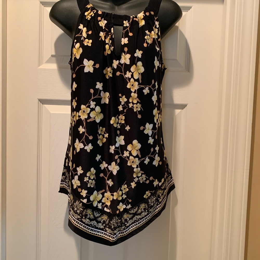 INC Floral Top - Picture 3 of 6